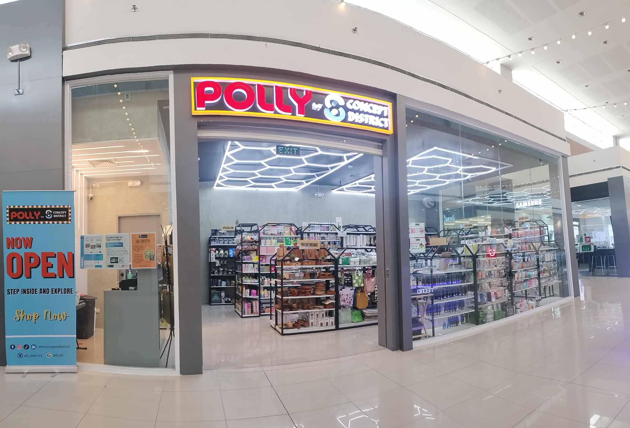 Facade - SM-Center-Muntinlupa.jpg